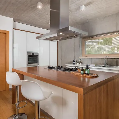 ヴィラ Tree ラバック