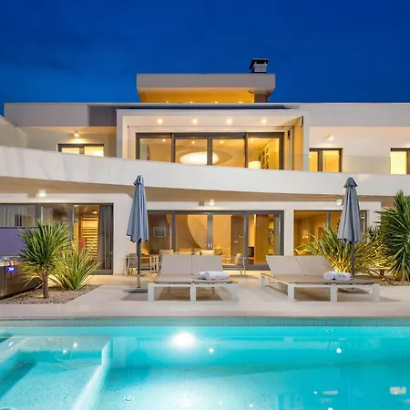 Tree Villa Rabac